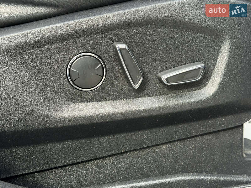 Внедорожник / Кроссовер Ford Edge 2016 в Дрогобыче