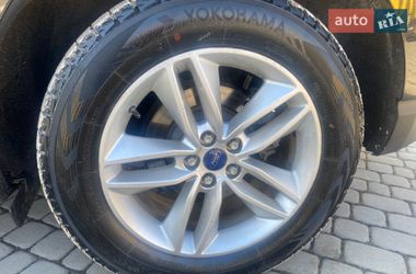 Позашляховик / Кросовер Ford Edge 2017 в Трускавці