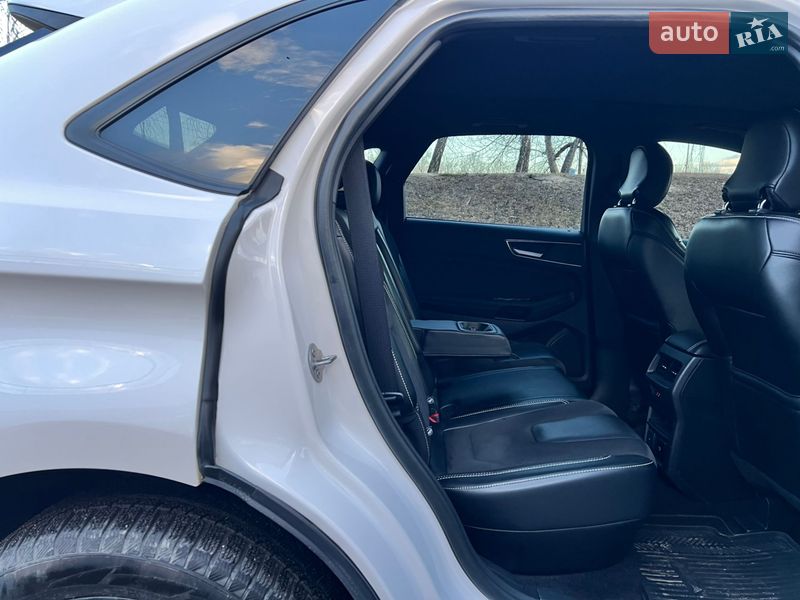 Внедорожник / Кроссовер Ford Edge 2019 в Киеве