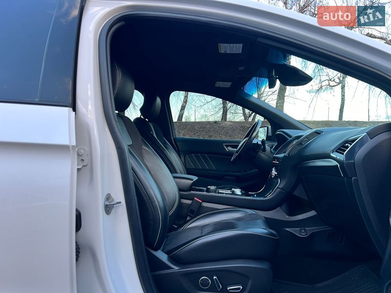 Внедорожник / Кроссовер Ford Edge 2019 в Киеве