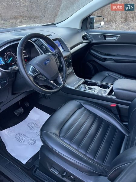 Позашляховик / Кросовер Ford Edge 2019 в Дубні