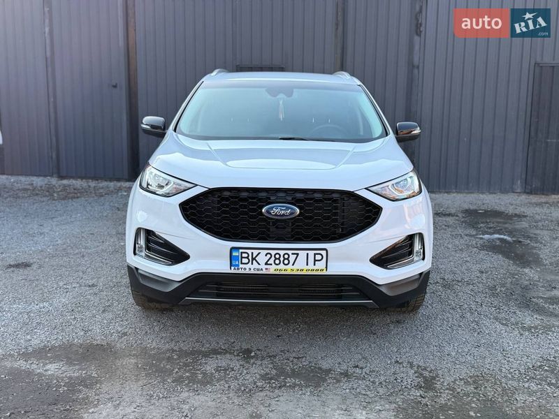 Внедорожник / Кроссовер Ford Edge 2019 в Дубно