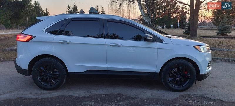 Внедорожник / Кроссовер Ford Edge 2019 в Дубно