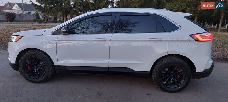 Внедорожник / Кроссовер Ford Edge 2019 в Дубно