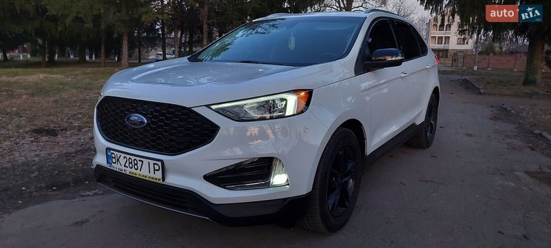 Внедорожник / Кроссовер Ford Edge 2019 в Дубно