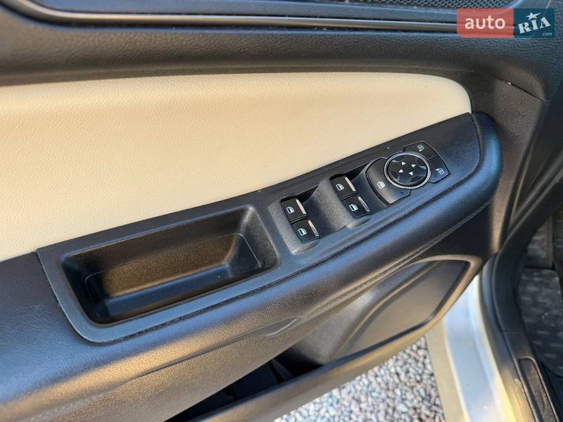 Позашляховик / Кросовер Ford Edge 2017 в Стрию