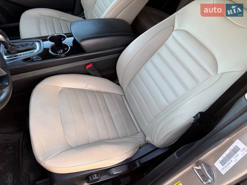 Позашляховик / Кросовер Ford Edge 2017 в Стрию