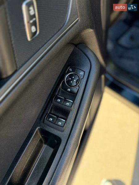 Внедорожник / Кроссовер Ford Edge 2018 в Киеве