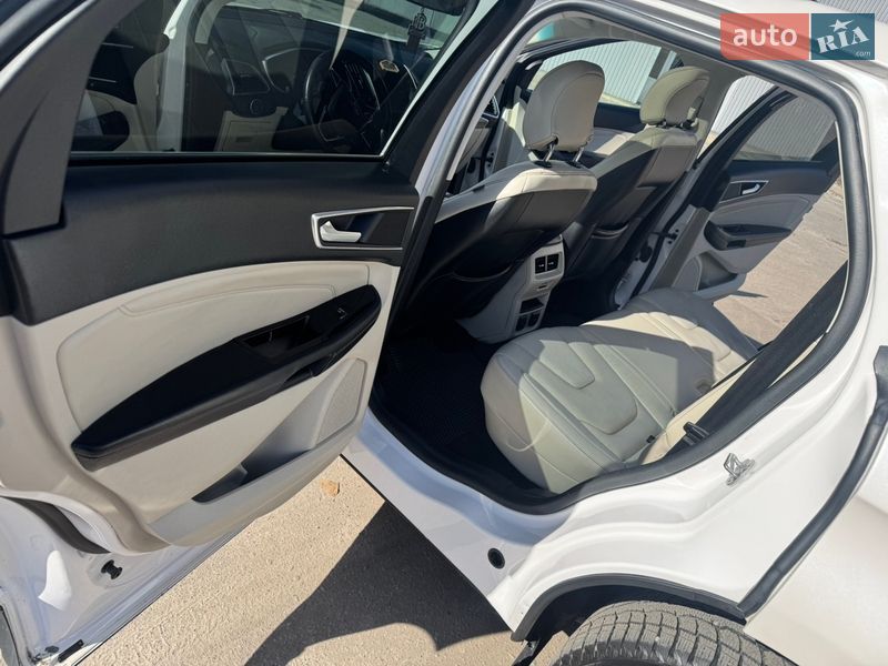 Позашляховик / Кросовер Ford Edge 2015 в Харкові