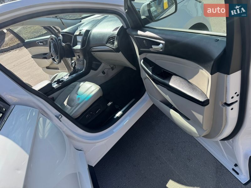 Позашляховик / Кросовер Ford Edge 2015 в Харкові