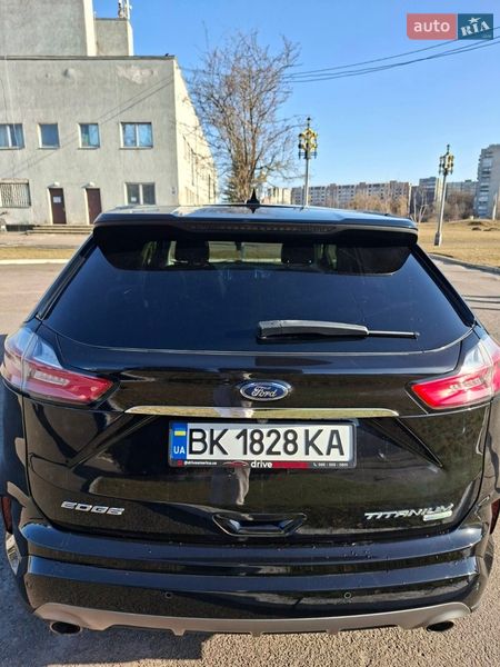 Внедорожник / Кроссовер Ford Edge 2018 в Ровно