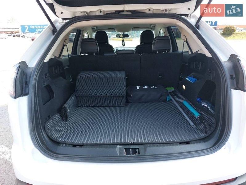 Позашляховик / Кросовер Ford Edge 2018 в Ужгороді