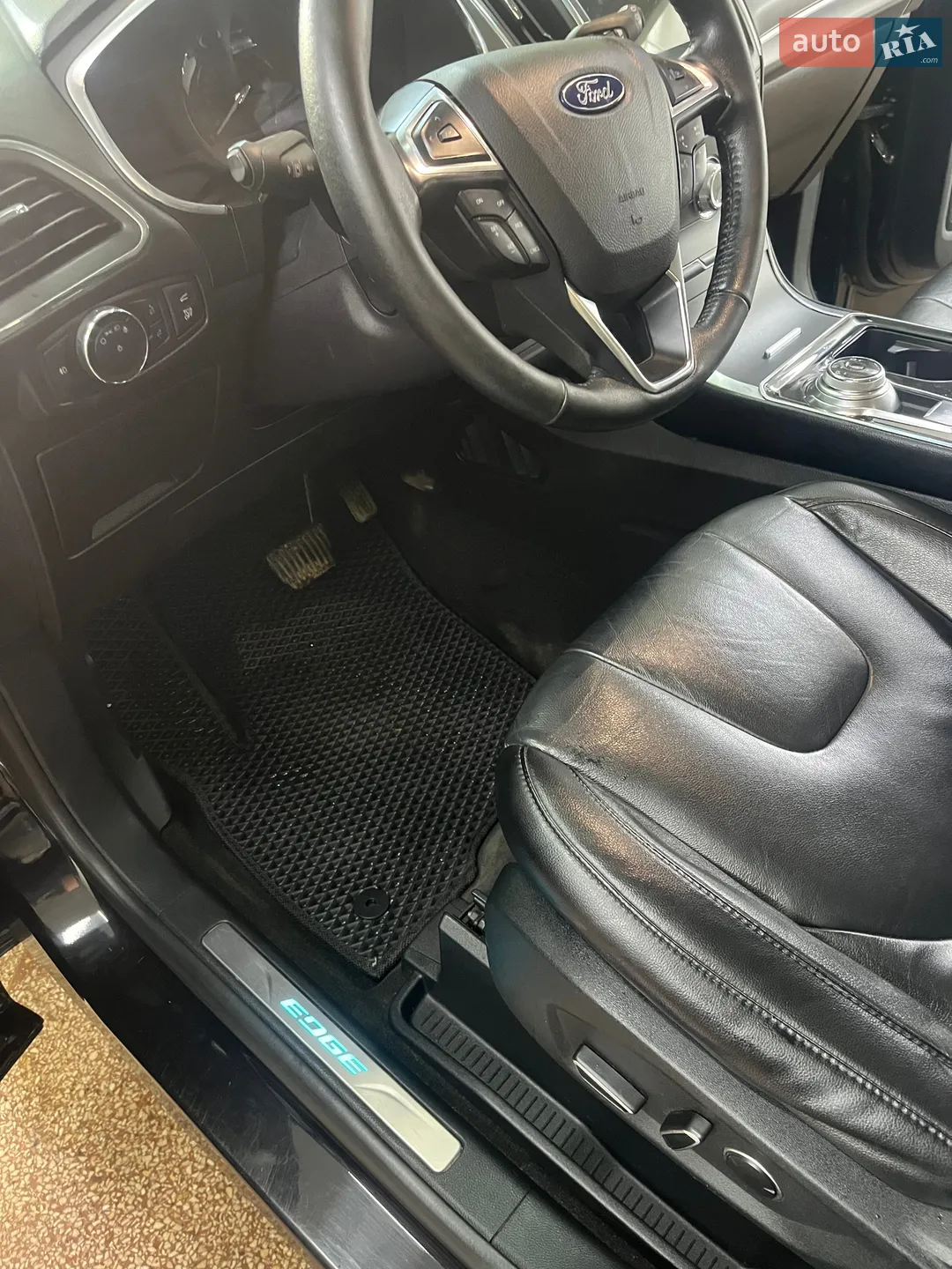 2019 Ford Edge - мініатюра 18