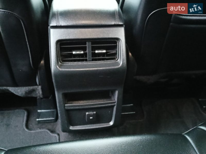 Позашляховик / Кросовер Ford Edge 2019 в Дубні фото 19 Позашляховик / Кросовер Ford Edge 2019 в Дубні