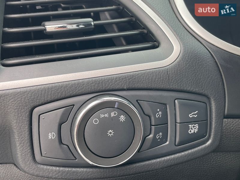 Позашляховик / Кросовер Ford Edge 2020 в Іллінцях