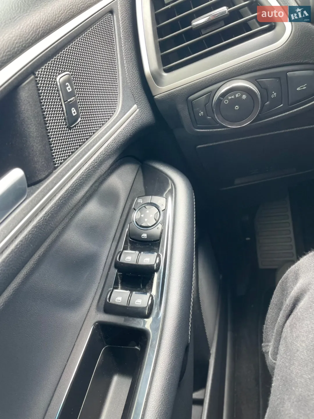 2018 Ford Edge - мініатюра 14