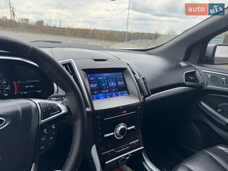 Позашляховик / Кросовер Ford Edge 2018 в Рівному
