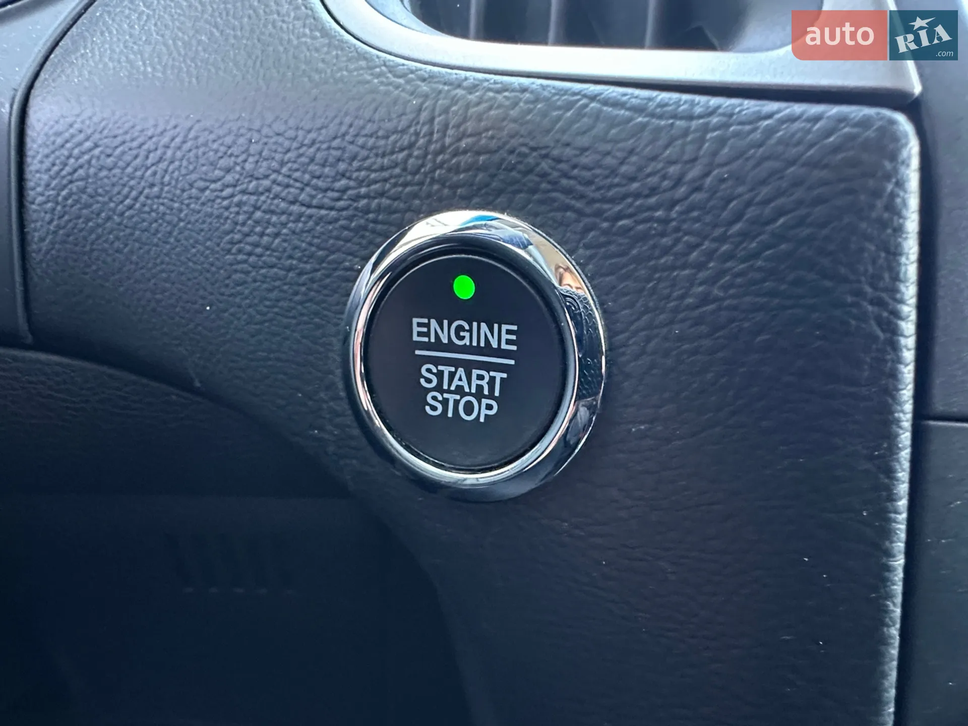 2019 Ford Edge - мініатюра 28