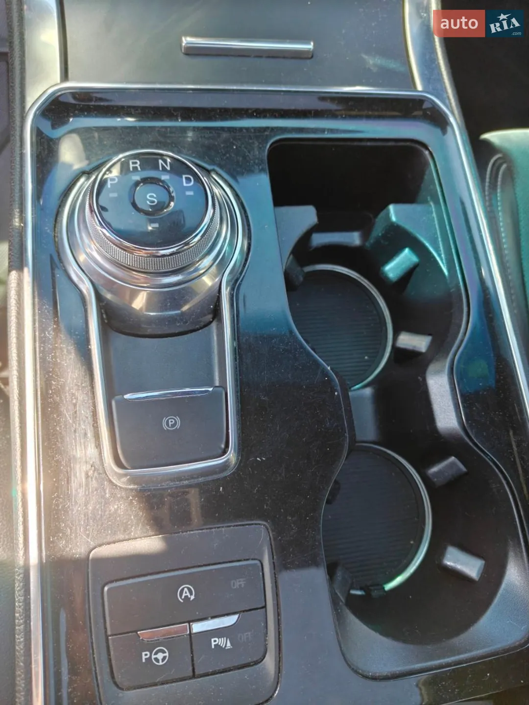 2018 Ford Edge - мініатюра 16