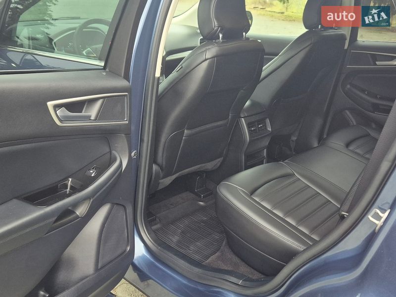 Внедорожник / Кроссовер Ford Edge 2019 в Дубно