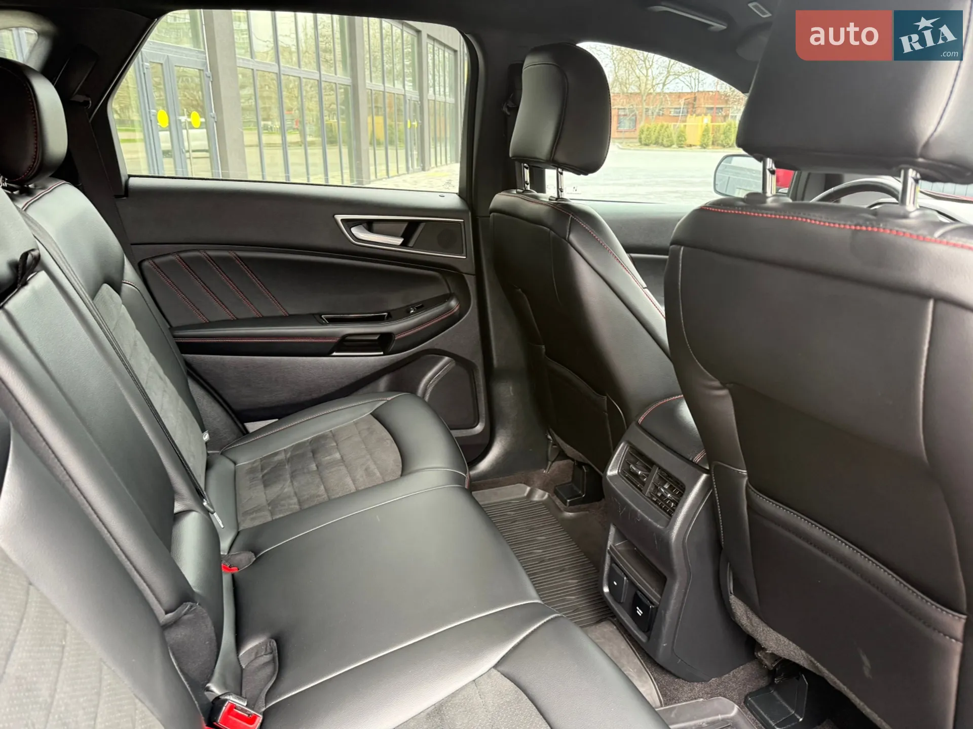 2020 Ford Edge - мініатюра 28