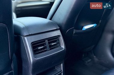 Внедорожник / Кроссовер Ford Edge 2016 в Тернополе