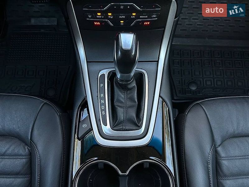 Позашляховик / Кросовер Ford Edge 2015 в Черкасах