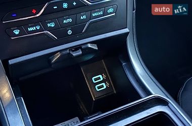Внедорожник / Кроссовер Ford Edge 2020 в Стрые