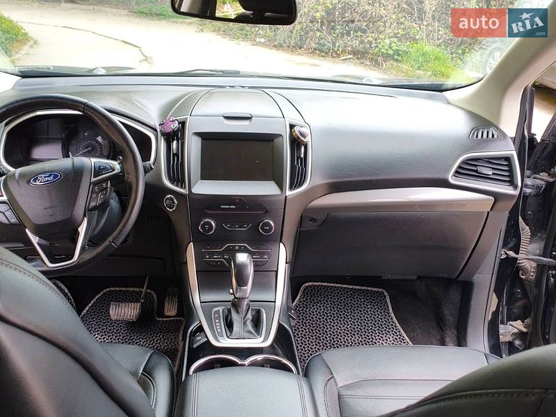 Внедорожник / Кроссовер Ford Edge 2018 в Каменец-Подольском