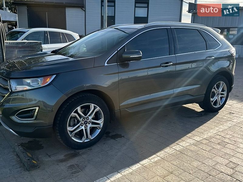 Позашляховик / Кросовер Ford Edge 2016 в Мостиській