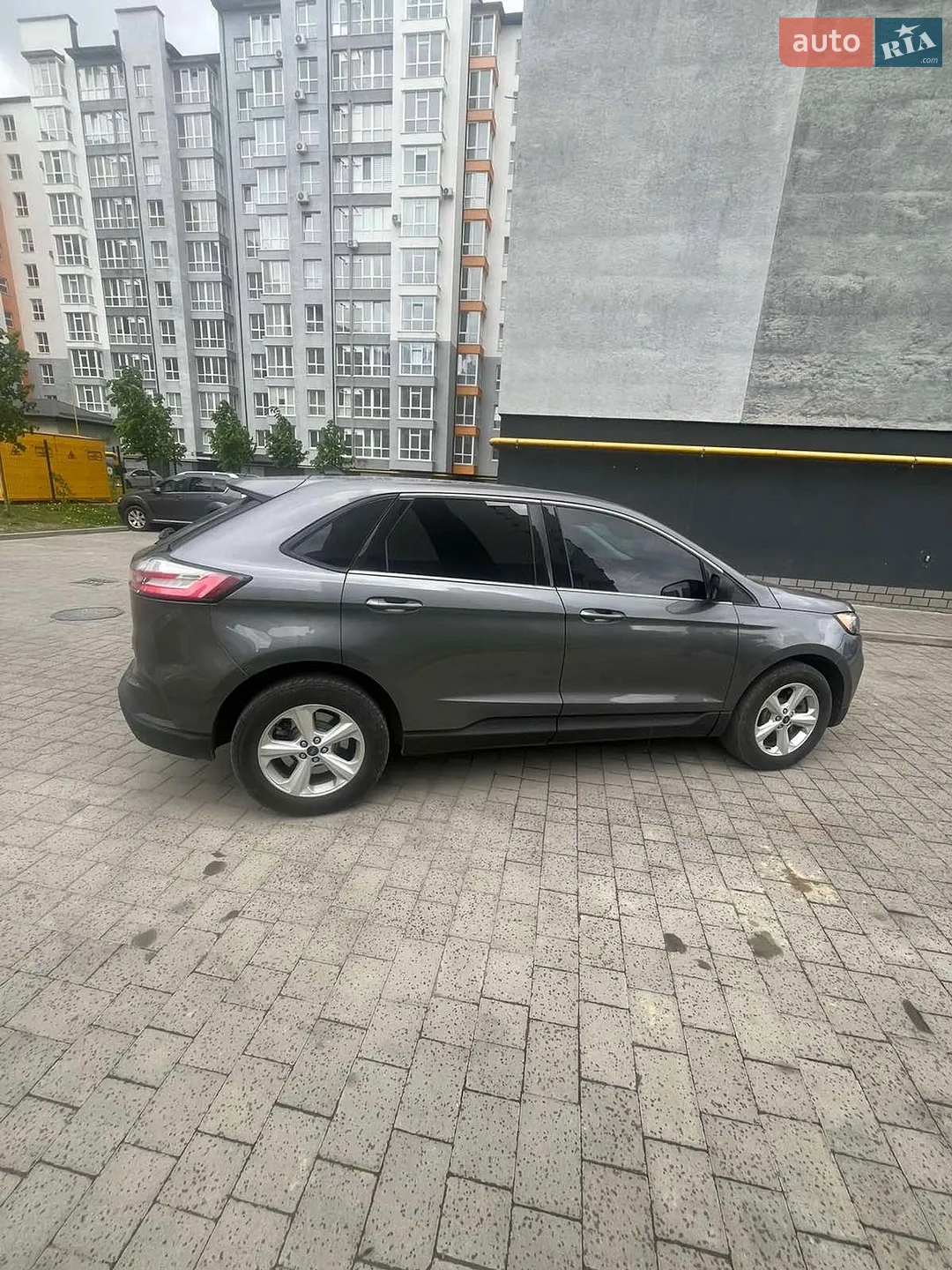 2021 Ford Edge - мініатюра 3