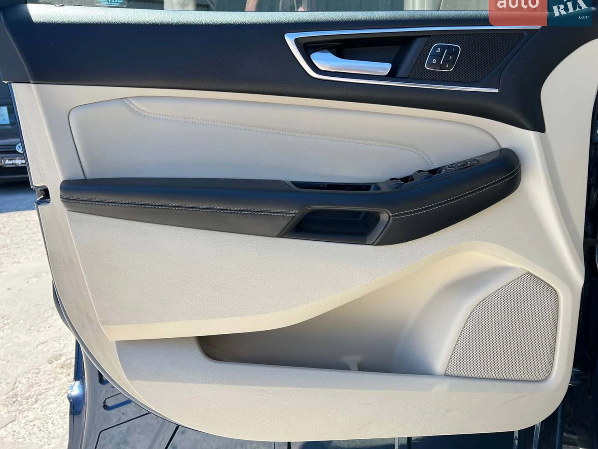 2016 Ford Edge - мініатюра 16