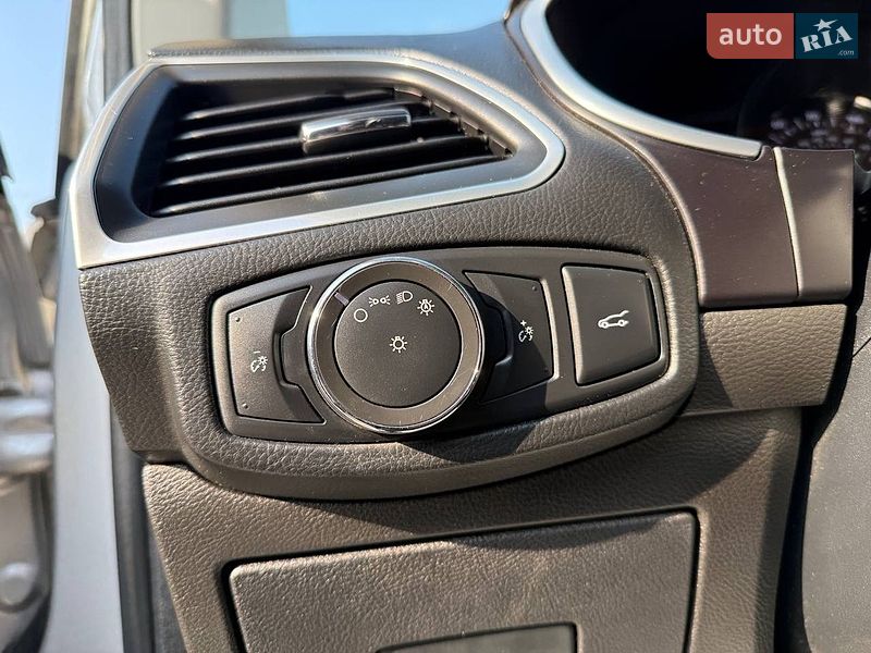 Внедорожник / Кроссовер Ford Edge 2017 в Житомире
