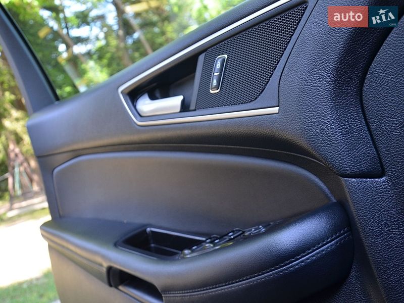 Позашляховик / Кросовер Ford Edge 2018 в Трускавці