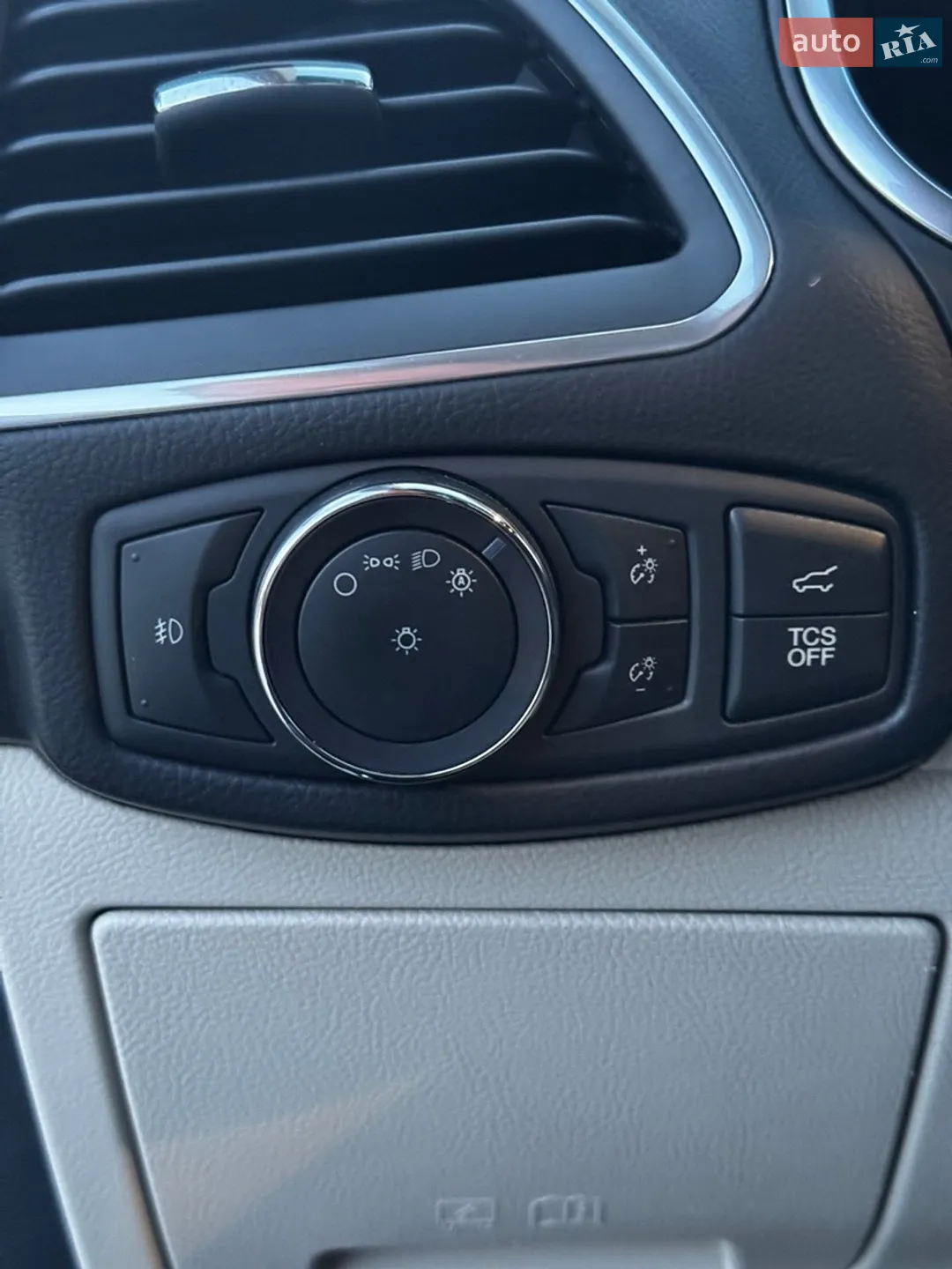 2019 Ford Edge - мініатюра 42