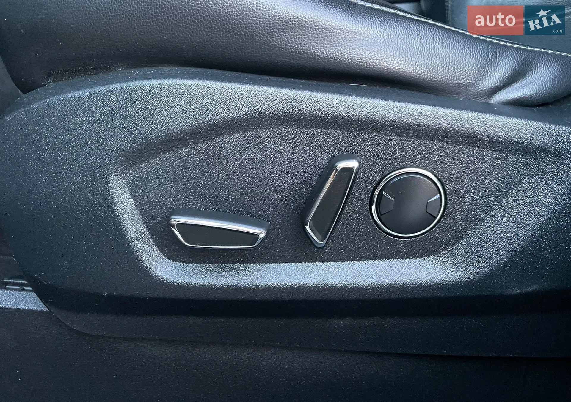 2016 Ford Edge - мініатюра 24