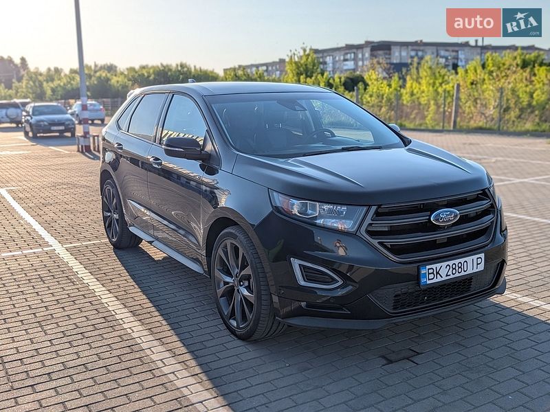 Позашляховик / Кросовер Ford Edge 2015 в Дубні