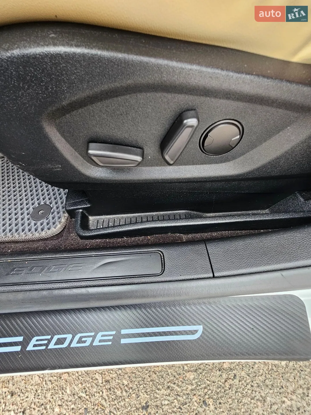 2020 Ford Edge - мініатюра 26