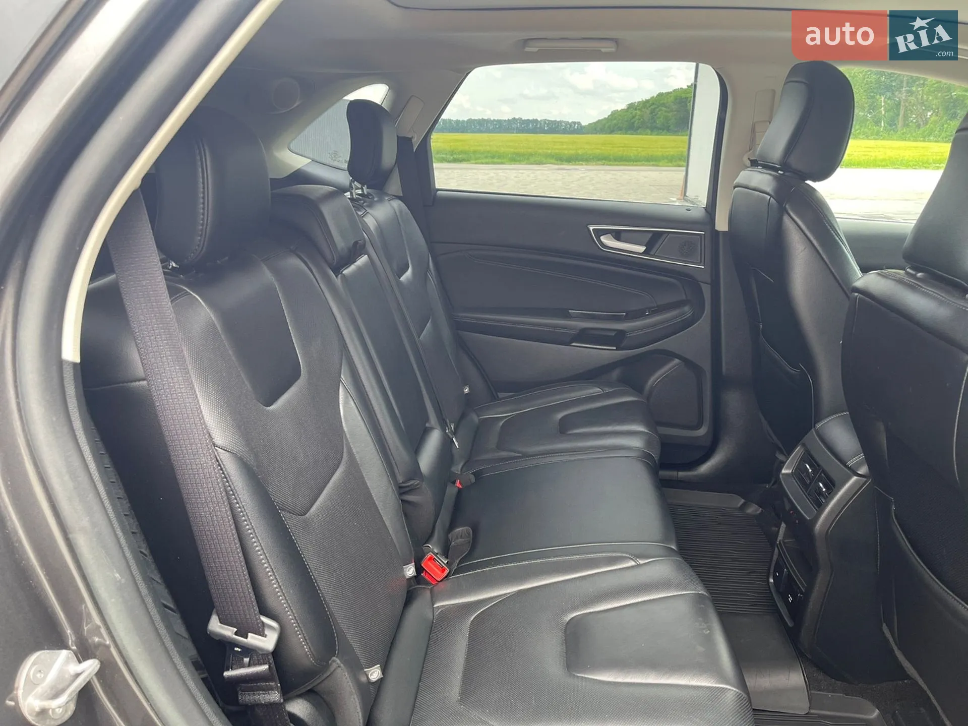 2019 Ford Edge - мініатюра 28