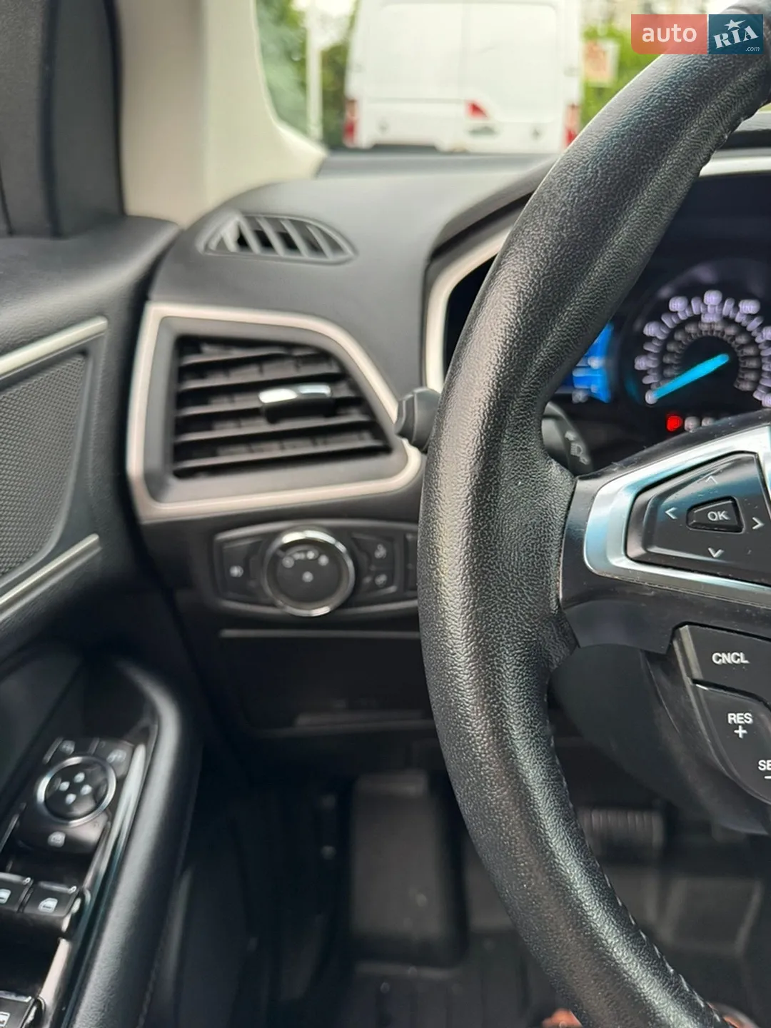 2020 Ford Edge - мініатюра 18