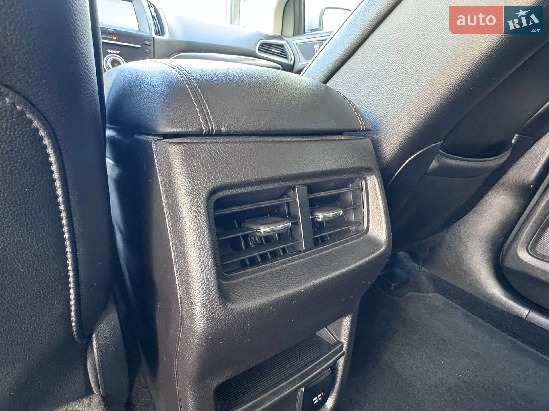 2018 Ford Edge - мініатюра 18