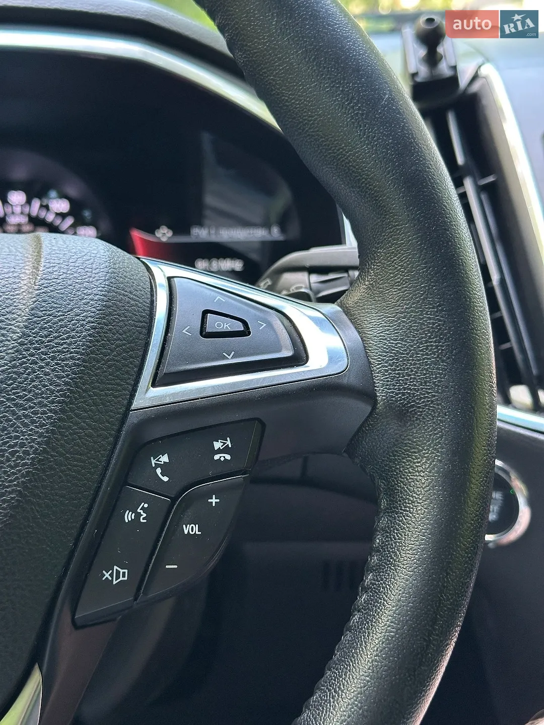2017 Ford Edge - мініатюра 28