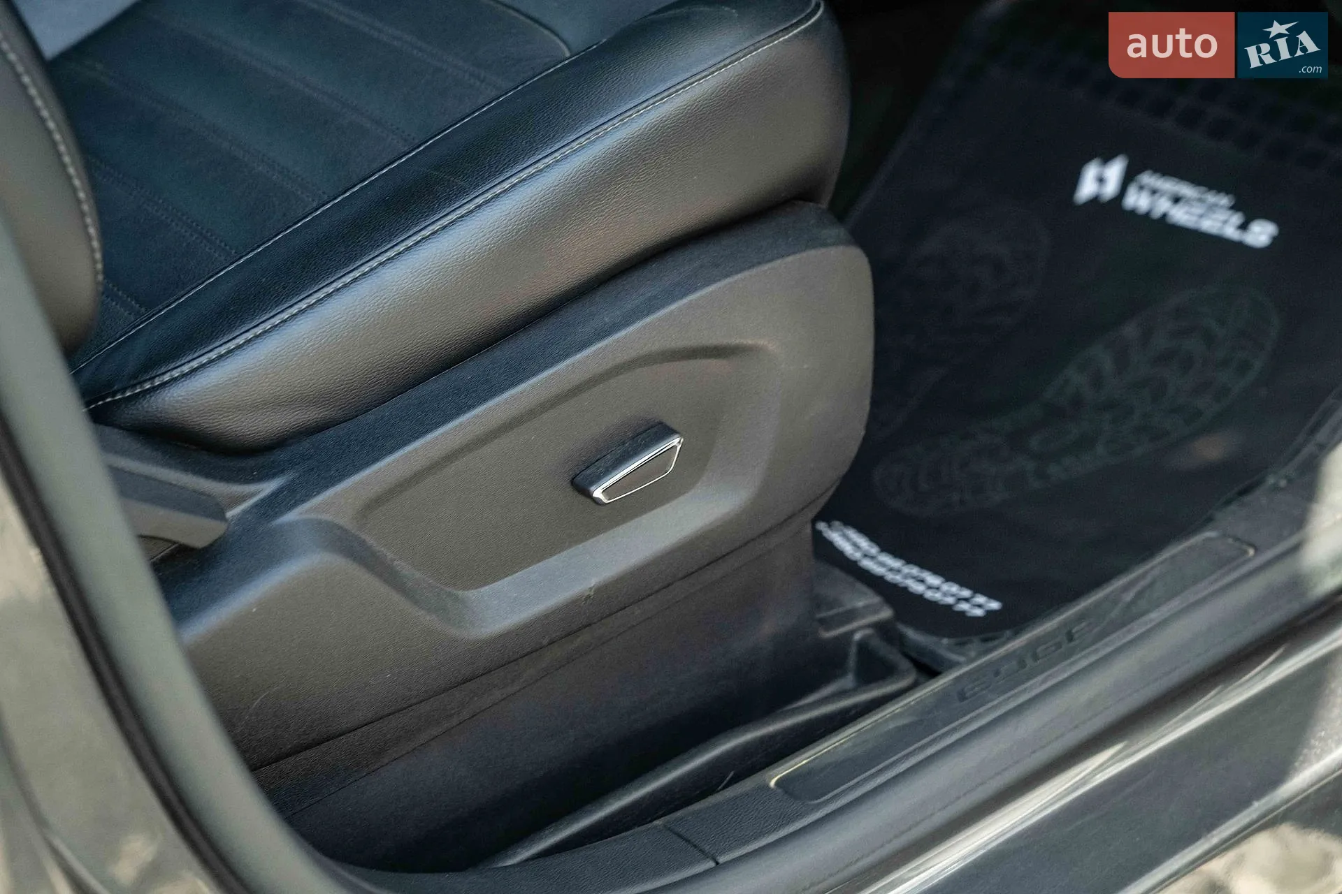 2015 Ford Edge - мініатюра 31