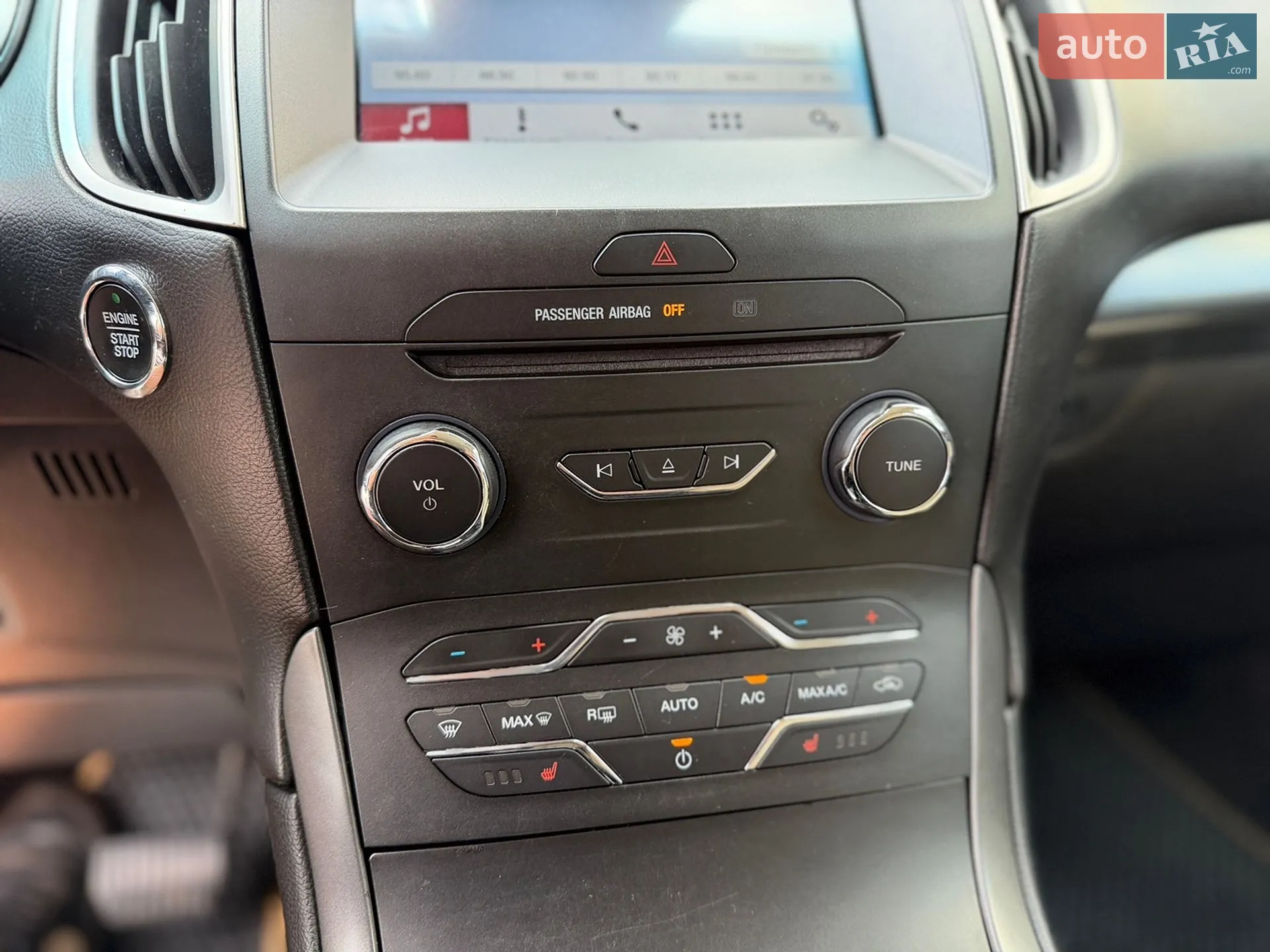 2018 Ford Edge - мініатюра 17