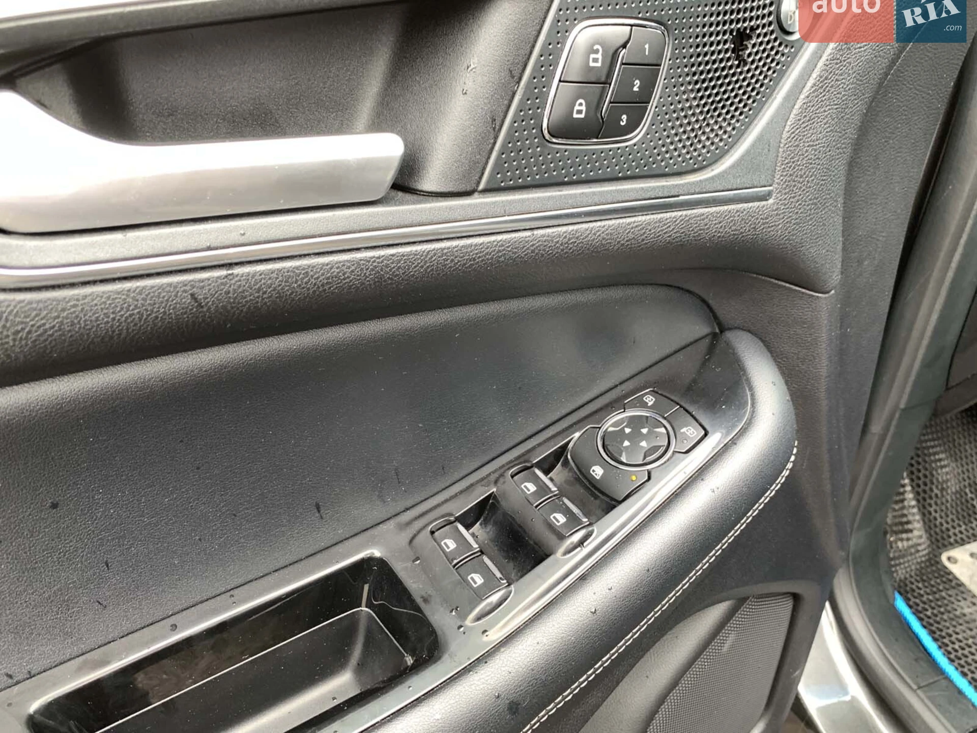 2019 Ford Edge - мініатюра 18