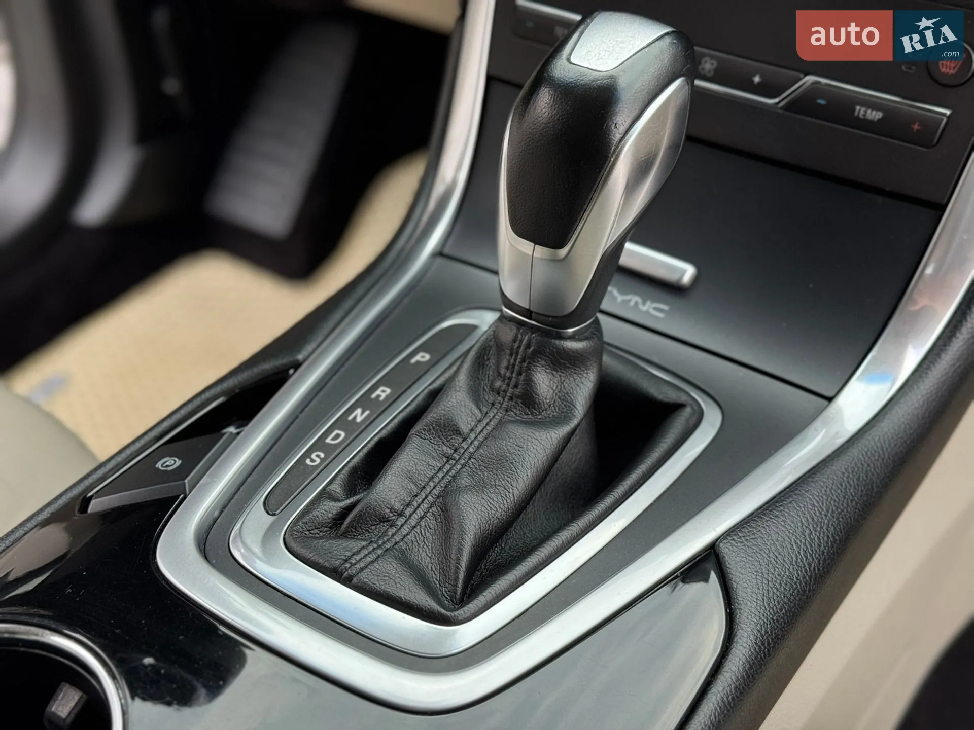 2016 Ford Edge - мініатюра 16