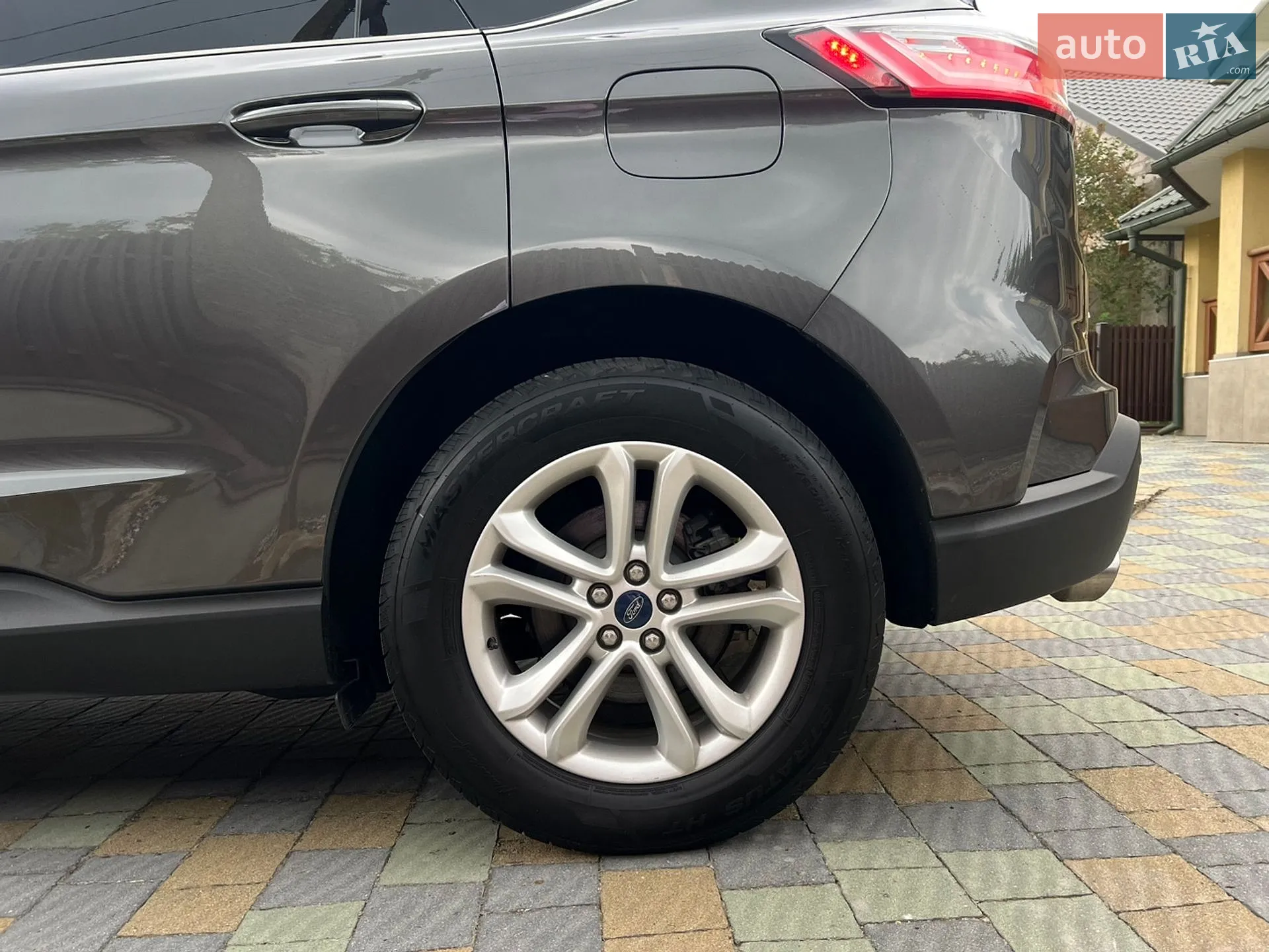 2019 Ford Edge - мініатюра 16