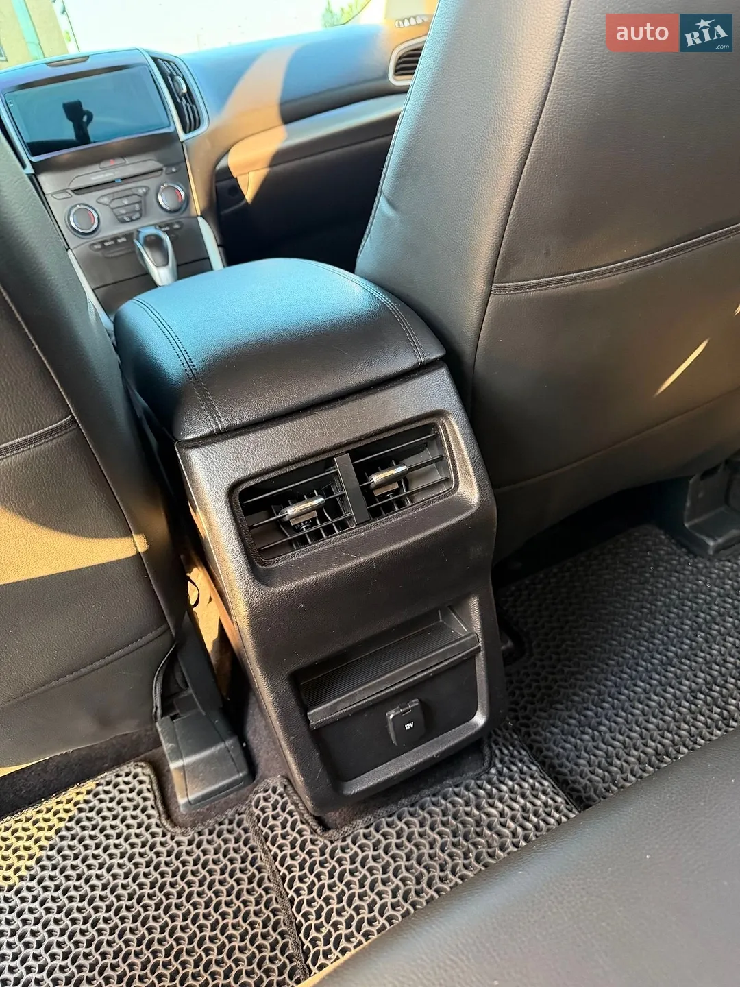 2016 Ford Edge - мініатюра 18