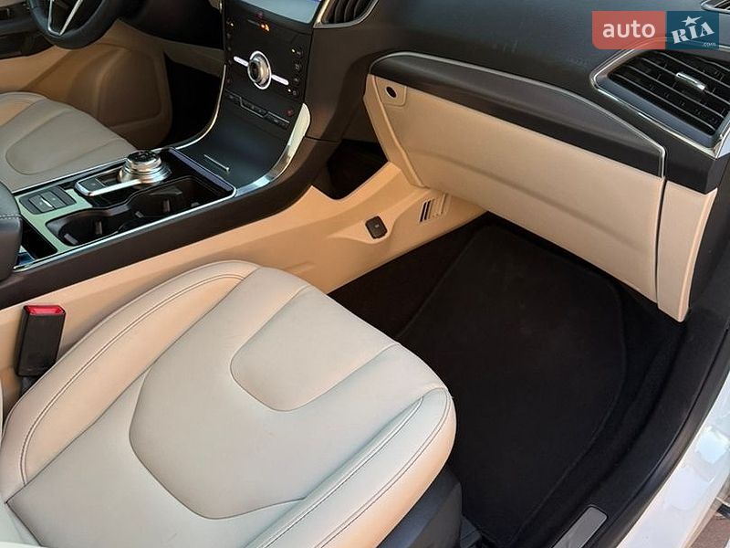 Позашляховик / Кросовер Ford Edge 2020 в Києві