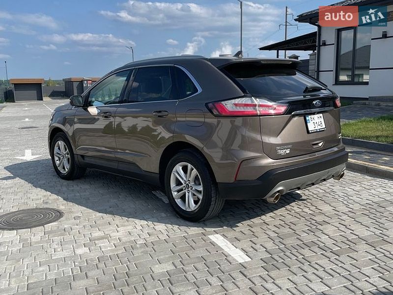 Внедорожник / Кроссовер Ford Edge 2019 в Вараше